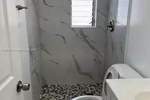 922 NW 2nd St, Miami, FL 33128 - Photo 6