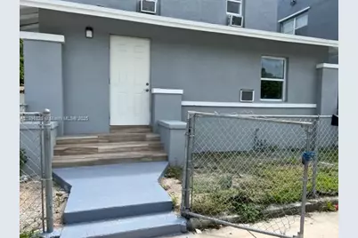 922 NW 2nd St #1, Miami, FL 33128 - Photo 4
