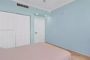 7929 West Dr, North Bay Village, FL 33141 - Photo 32