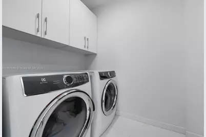 851 NE 1st Ave #4403, Miami, FL 33132 - Photo 16