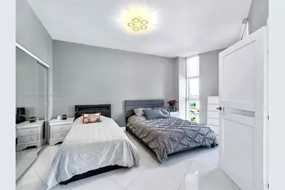 100 Bayview Dr #PH01, Sunny Isles Beach, FL 33160 - Photo 20