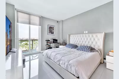 100 Bayview Dr #PH01, Sunny Isles Beach, FL 33160 - Photo 10