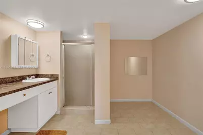 1833 S Ocean Dr #906, Hallandale Beach, FL 33009 - Photo 30