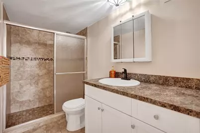 1833 S Ocean Dr #906, Hallandale Beach, FL 33009 - Photo 32