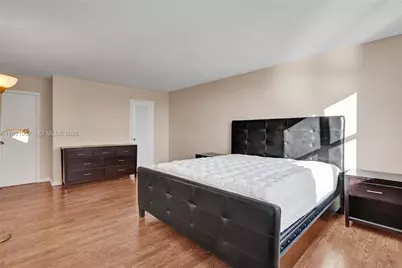 1833 S Ocean Dr #906, Hallandale Beach, FL 33009 - Photo 20