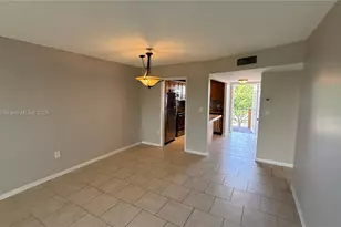 8500 Sunrise Lakes Blvd, Sunrise, FL 33322 - Photo 18