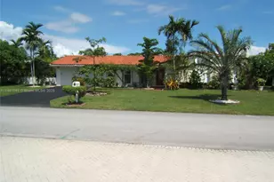 9081 SW 140th St, Miami, FL 33176 - Photo 2