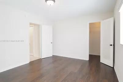 1662 Lincoln Ct #402, Miami Beach, FL 33139 - Photo 6