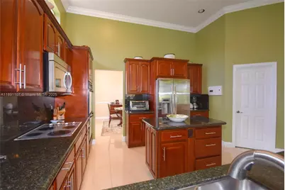 4240 SW 131st Ave, Davie, FL 33330 - Photo 14