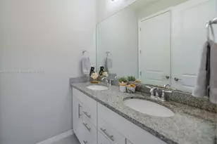 4735 Eucalyptus Dr, Hollywood, FL 33021 - Photo 34