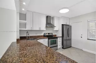 3150 N Course Ln, Pompano Beach, FL 33069 - Photo 4