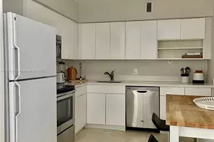 5700 Collins Ave, Miami Beach, FL 33140 - Photo 4