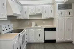 2851 NE 183rd St, Aventura, FL 33160 - Photo 10