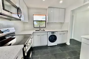 10467 Sunrise Lakes Blvd, Sunrise, FL 33322 - Photo 10