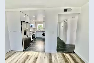 10467 Sunrise Lakes Blvd #410, Sunrise, FL 33322 - Photo 14