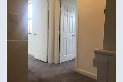 10401 W 32nd Ln, Hialeah, FL 33018 - Photo 10