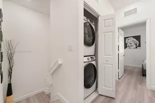 10483 W 32nd Ln, Hialeah, FL 33018 - Photo 10