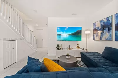 10483 W 32nd Ln #10483, Hialeah, FL 33018 - Photo 2