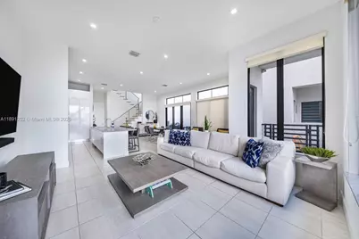 8120 NW 43rd St, Doral, FL 33166 - Photo 8