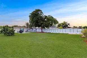 26303 SW 127th Pl, Homestead, FL 33032 - Photo 28