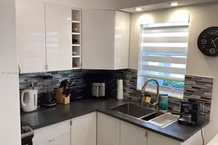 3133 S Ocean Dr, Hallandale Beach, FL 33009 - Photo 2