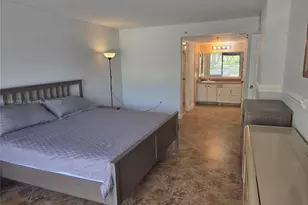 210 174th St, Sunny Isles Beach, FL 33160 - Photo 32