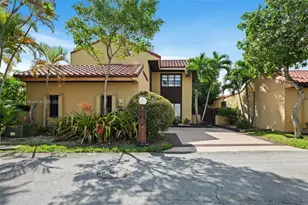 1010 NE 204th Terrace, Miami, FL 33179 - Photo 4