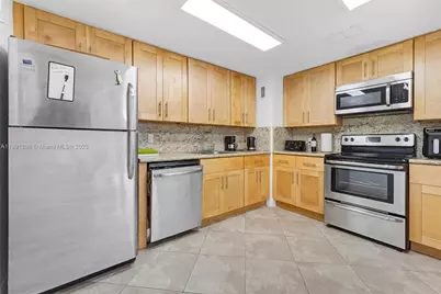 5838 Collins Ave #11B, Miami Beach, FL 33140 - Photo 22