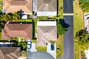 22226 SW 98th Pl, Cutler Bay, FL 33190 - Photo 6