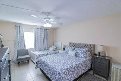 13100 SW 11th Ct #107C, Pembroke Pines, FL 33027 - Photo 20