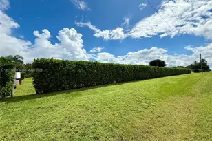 14984 Roan Ct, Wellington, FL 33414 - Photo 10