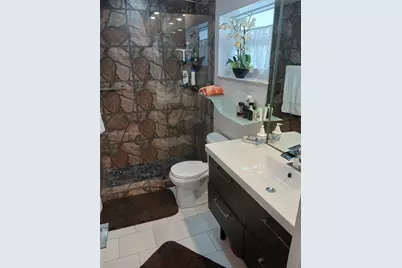 330 SE 2nd St #503E, Hallandale Beach, FL 33009 - Photo 6