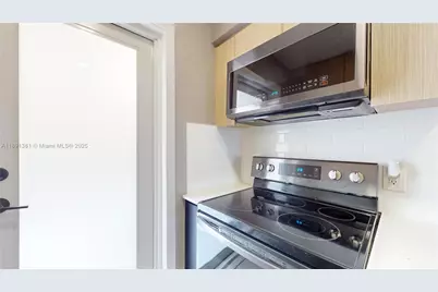13105 Ixora Ct #303, North Miami, FL 33181 - Photo 6