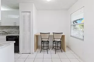 1251 SW 125th Ave, Pembroke Pines, FL 33027 - Photo 6