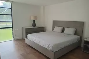 20400 W Country Club Dr, Aventura, FL 33180 - Photo 12