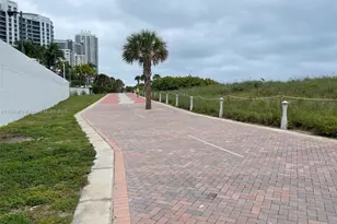 5825 Collins Ave, Miami Beach, FL 33140 - Photo 20