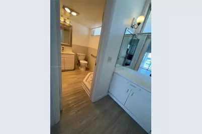 2910 Point East Dr #M601, Aventura, FL 33160 - Photo 18