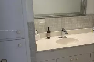 2910 Point E Dr, Aventura, FL 33160 - Photo 14