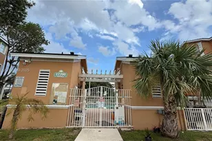 17720 NW 73rd Ave, Hialeah, FL 33015 - Photo 24