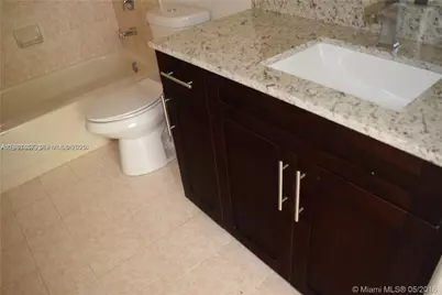 17720 NW 73rd Ave #105, Hialeah, FL 33015 - Photo 4