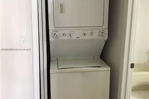 17720 NW 73rd Ave, Hialeah, FL 33015 - Photo 10