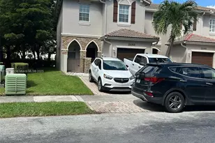 22066 SW 93rd Pl, Cutler Bay, FL 33190 - Photo 1