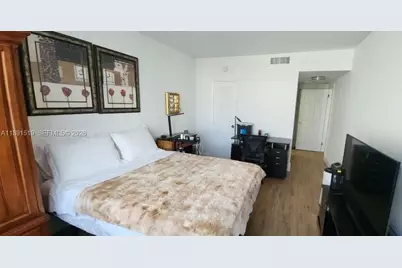 1980 S Ocean Dr #9M, Hallandale Beach, FL 33009 - Photo 2