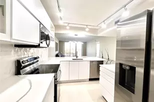 800 SE 20th Ave, Deerfield Beach, FL 33441 - Photo 2