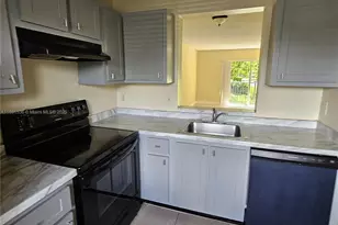 8540 N Sherman Cir, Miramar, FL 33025 - Photo 2