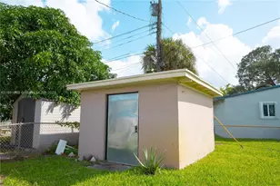17911 NW 42nd Pl, Miami Gardens, FL 33055 - Photo 16
