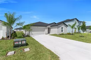 4103 Lattuca Ln, North Fort Myers, FL 33917 - Photo 4