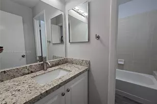 1024 S Independence Dr, Homestead, FL 33034 - Photo 20