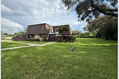 2542 NW 99th Ave, Coral Springs, FL 33065 - Photo 2