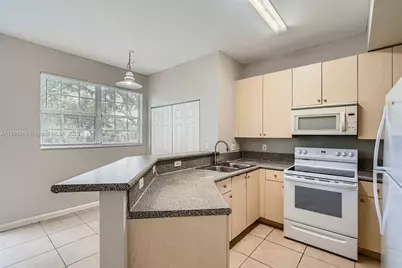 430 NE 21st Ave, Homestead, FL 33033 - Photo 4